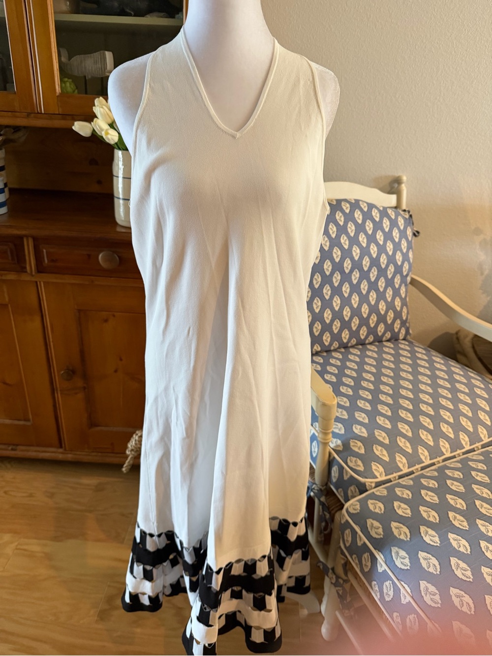 White House Black Market White Knit Dress with Black & White Ruffle Hem